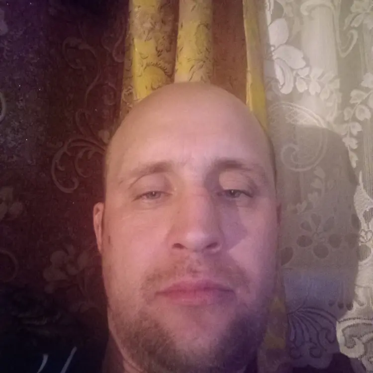 Я Мирон, 39, из Балашова, ищу знакомство для секса на одну ночь