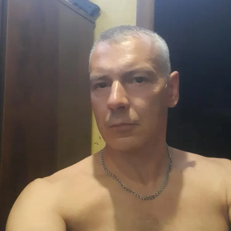 Олеган из Сызрани, мне 49, познакомлюсь для регулярного секса