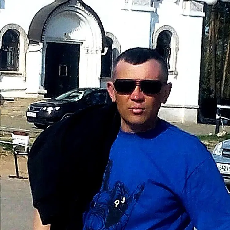 Я Олег, 49, знакомлюсь для регулярного секса в Орше