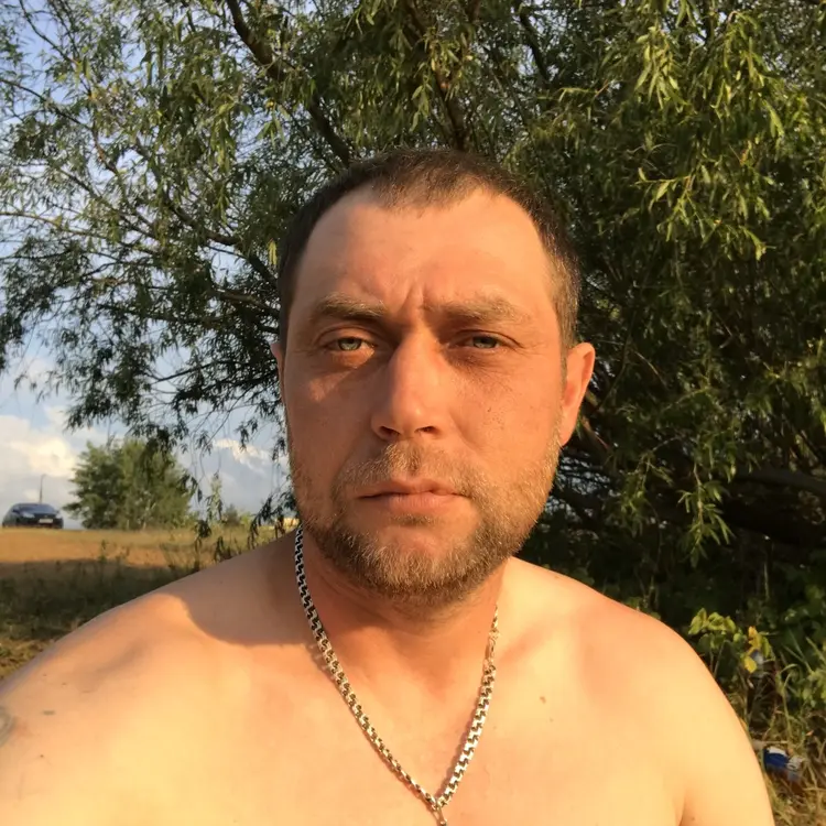 Я Игорь, 41, из Бора, ищу знакомство для постоянных отношений