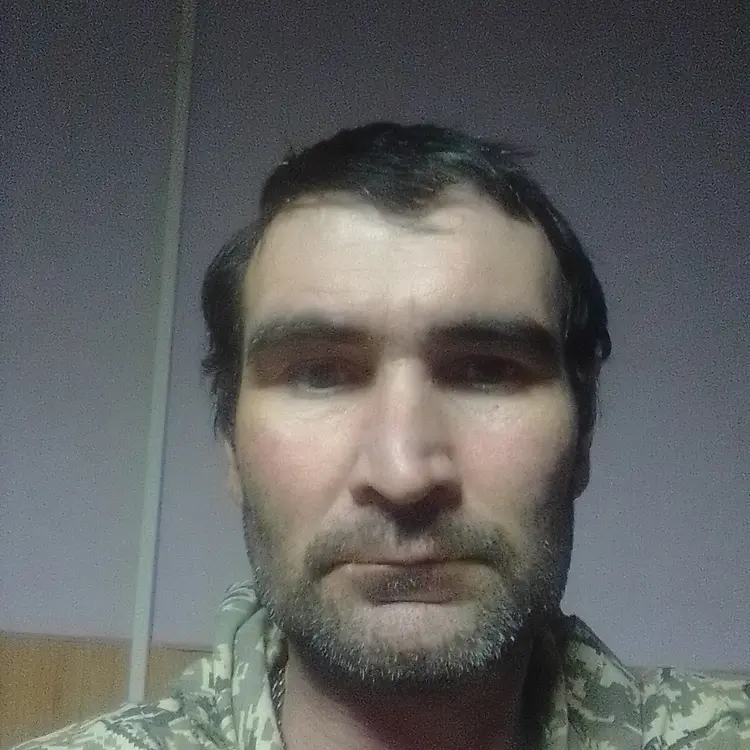 Я Эльдар, 43, знакомлюсь для регулярного секса в Губкинском