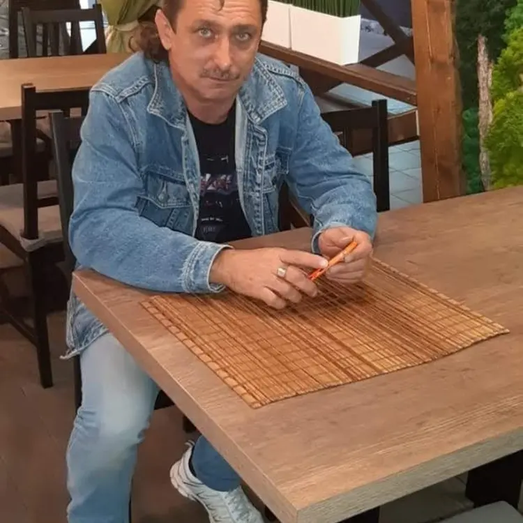 Я Владимир, 53, из Таганрога, ищу знакомство для постоянных отношений