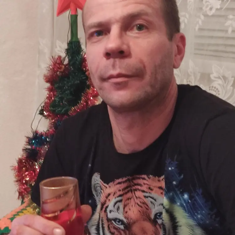 Алексей из Усинска, мне 42, познакомлюсь для секса на одну ночь