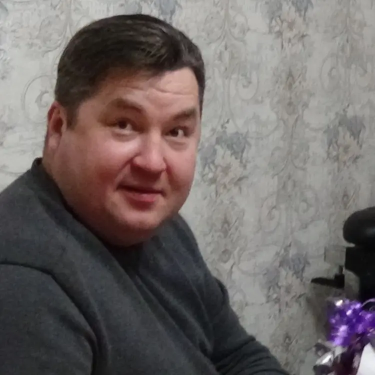 Я Сергей, 48, из Почепа, ищу знакомство для постоянных отношений