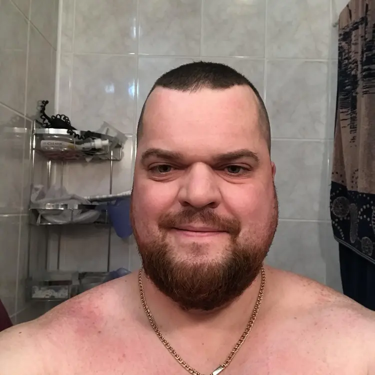 Я Анатолий, 37, знакомлюсь для регулярного секса в Дятлово