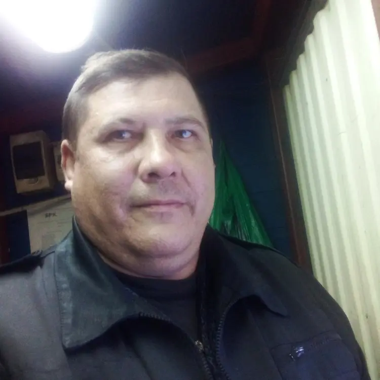 Я Вячеслав, 46, знакомлюсь для регулярного секса в Казани