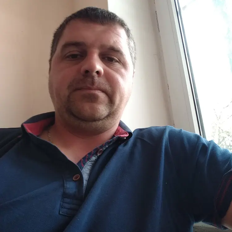 Я Дима, 35, знакомлюсь для регулярного секса в Новоалександровске
