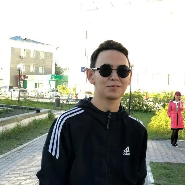 Я Алексей, 22, из Улан-Удэ, ищу знакомство для секса на одну ночь