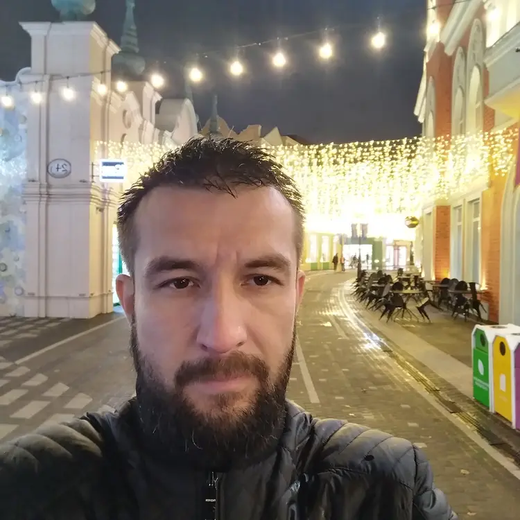 Я Алексей, 38, из Курчатова, ищу знакомство для приятного времяпровождения