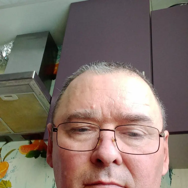 Я Юрий, 54, знакомлюсь для регулярного секса в Когалыме