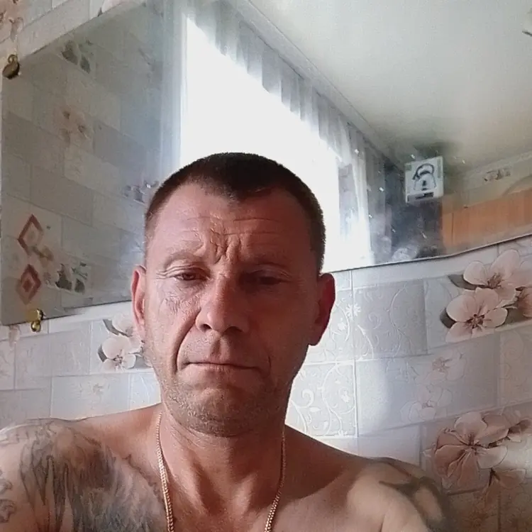 Я Сергей, 44, из Северодвинска, ищу знакомство для регулярного секса