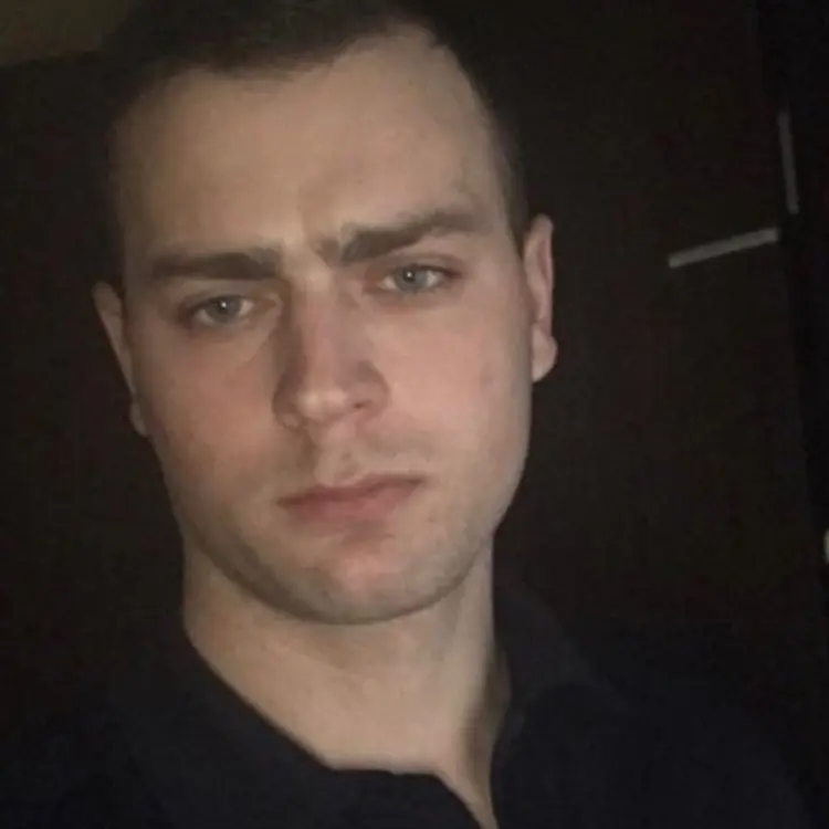 Я Вадим, 25, из Ковеля, ищу знакомство для регулярного секса