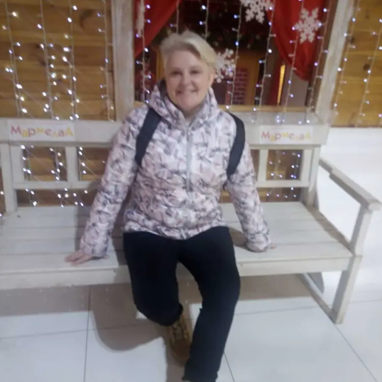 Я Yuliya, 45, знакомлюсь для приятного времяпровождения в Таганроге