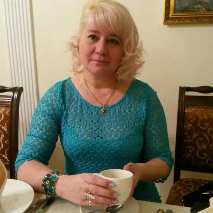 Я Александра, 61, из Владивостока, ищу знакомство для регулярного секса