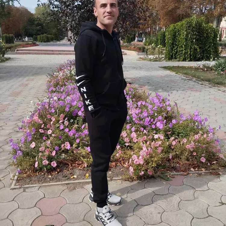 Я Сергей, 38, из Могилёв-Подольский, ищу знакомство для постоянных отношений