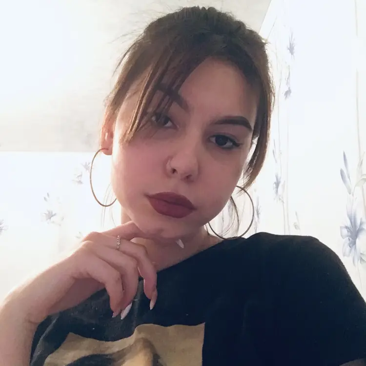 Марина из Череповца, ищу на сайте секс на одну ночь