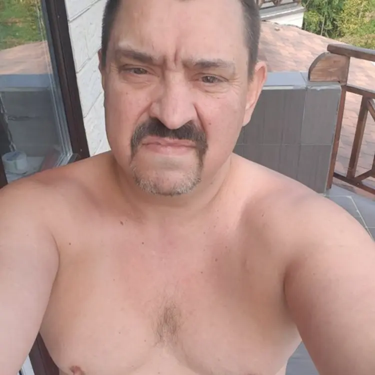 Я Андрей, 51, знакомлюсь для регулярного секса в Анапе