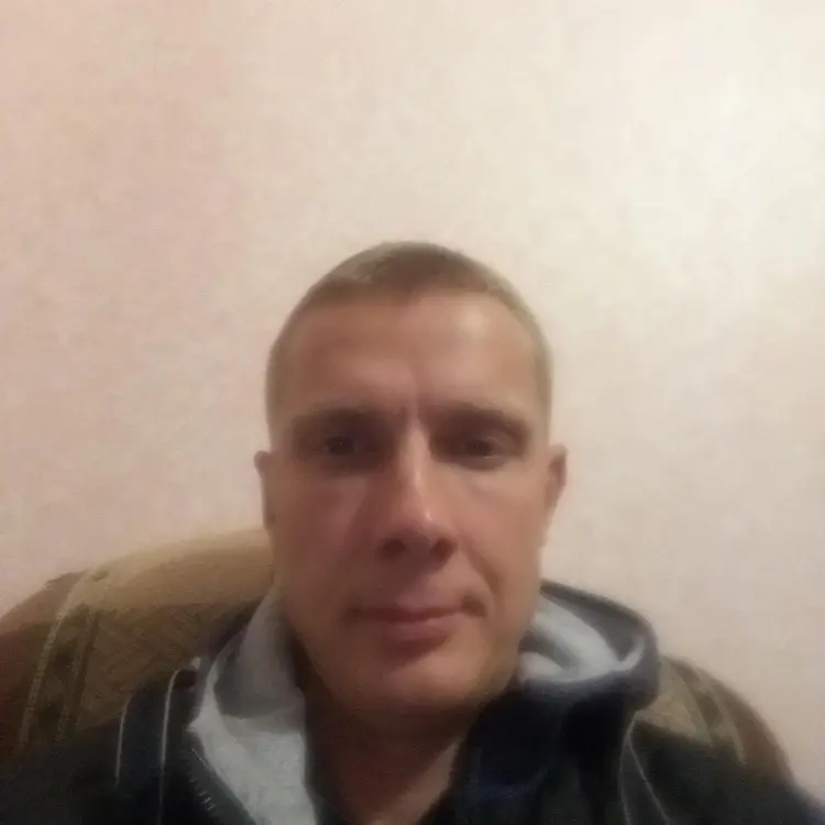 Я Виталий, 40, из Гродно, ищу знакомство для секса на одну ночь