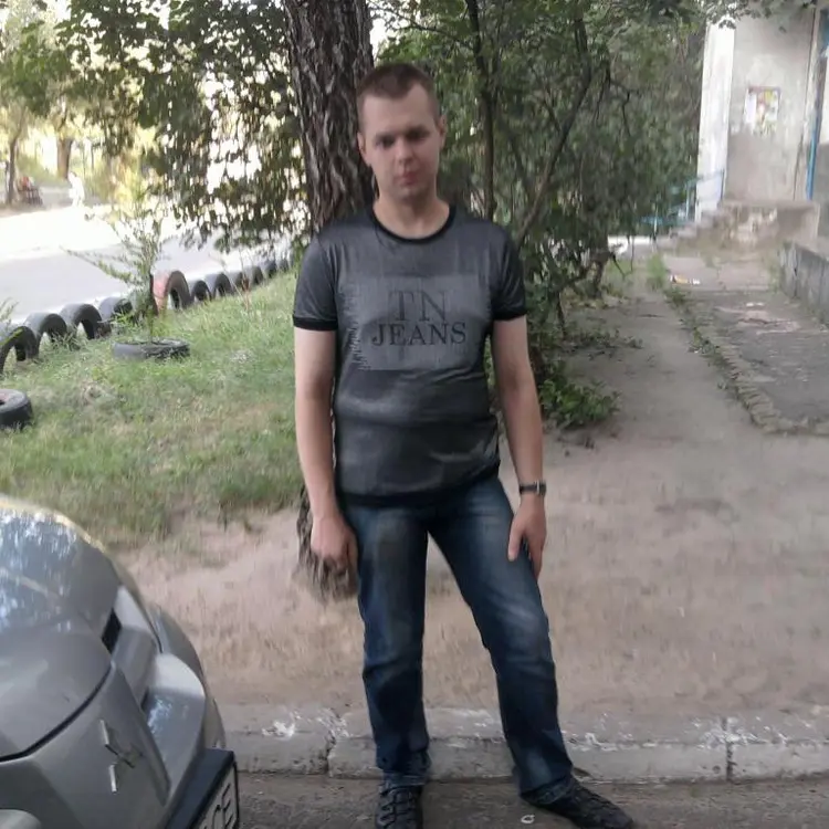 Я Павел, 39, знакомлюсь для виртуального секса в Северодонецке
