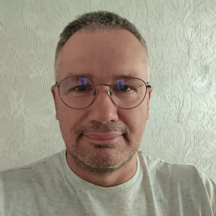 Я Владимир, 48, из Нефтеюганска, ищу знакомство для приятного времяпровождения