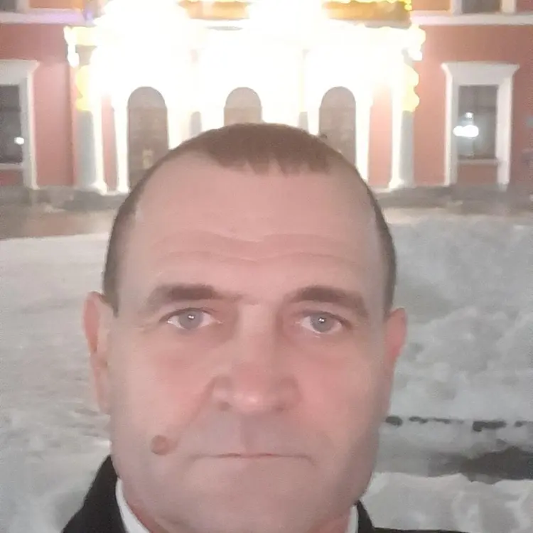 Я Пётр, 51, из Кропивницкого, ищу знакомство для постоянных отношений