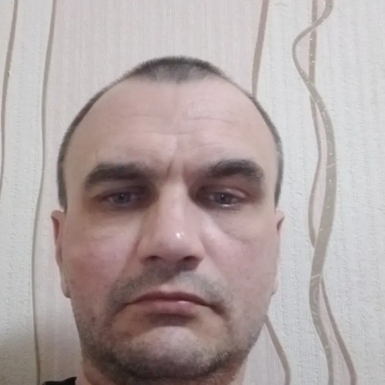 Я Александр, 44, из Новочеркасска, ищу знакомство для регулярного секса