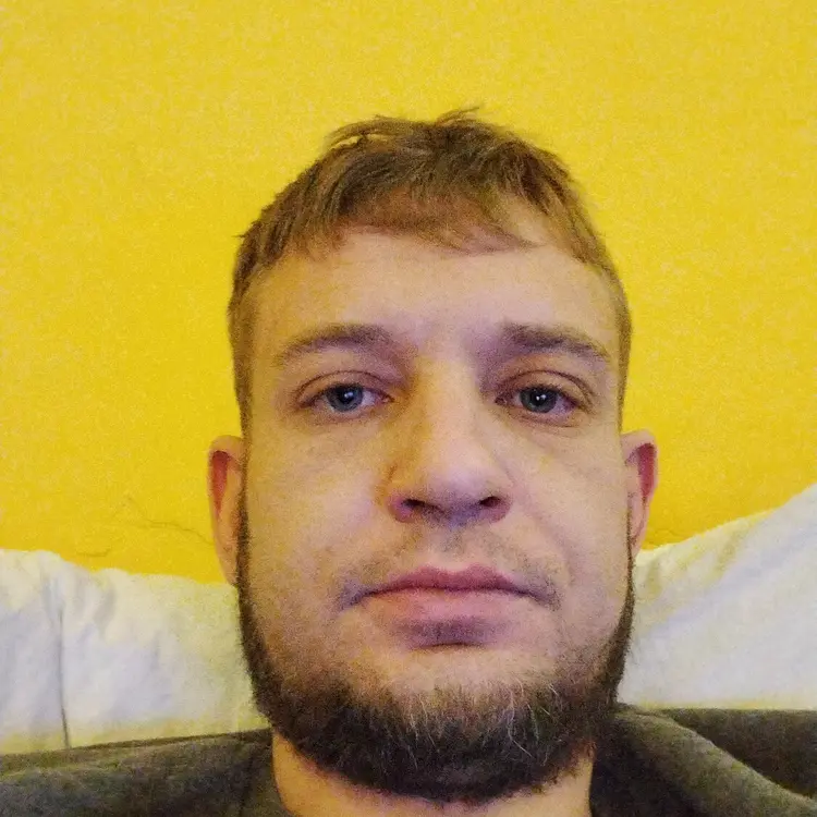 Игорян из Калининграда, мне 31, познакомлюсь для виртуального секса