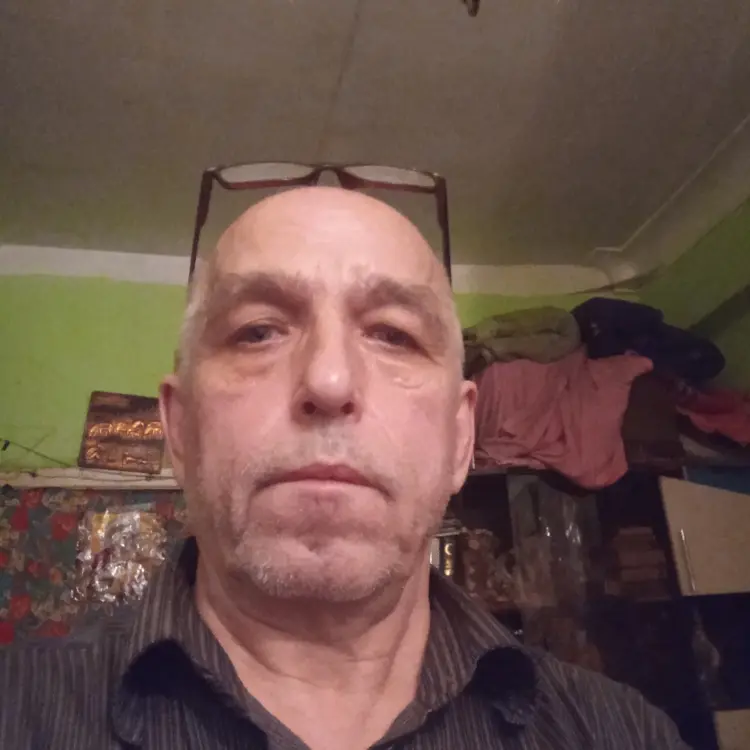 Я Ильдар, 56, из Дегтярска, ищу знакомство для регулярного секса
