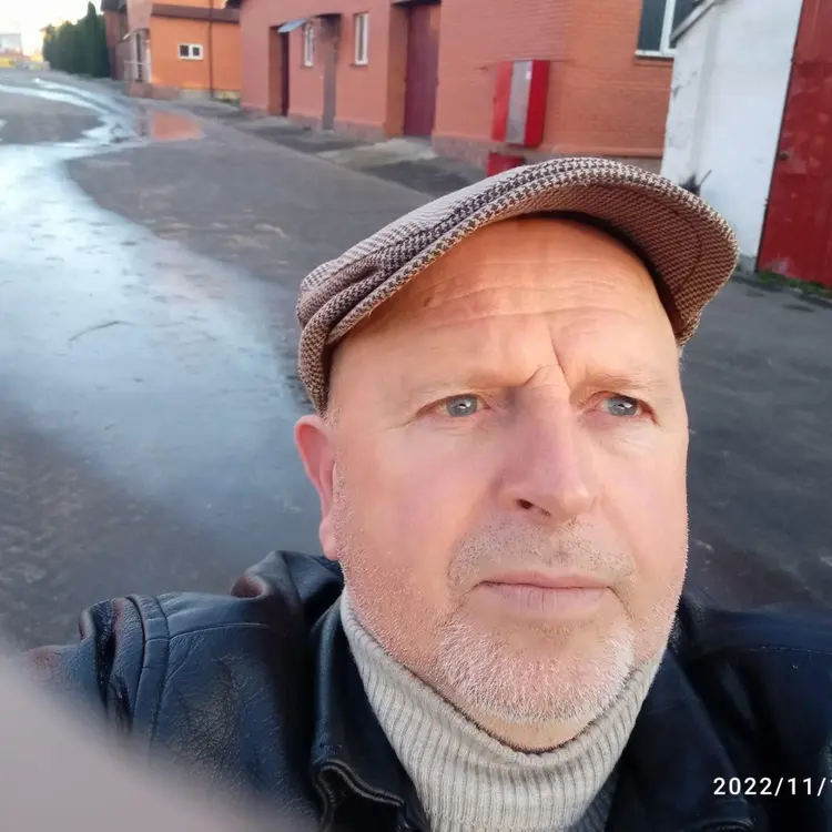 Я Игорь, 68, знакомлюсь для регулярного секса в Киеве