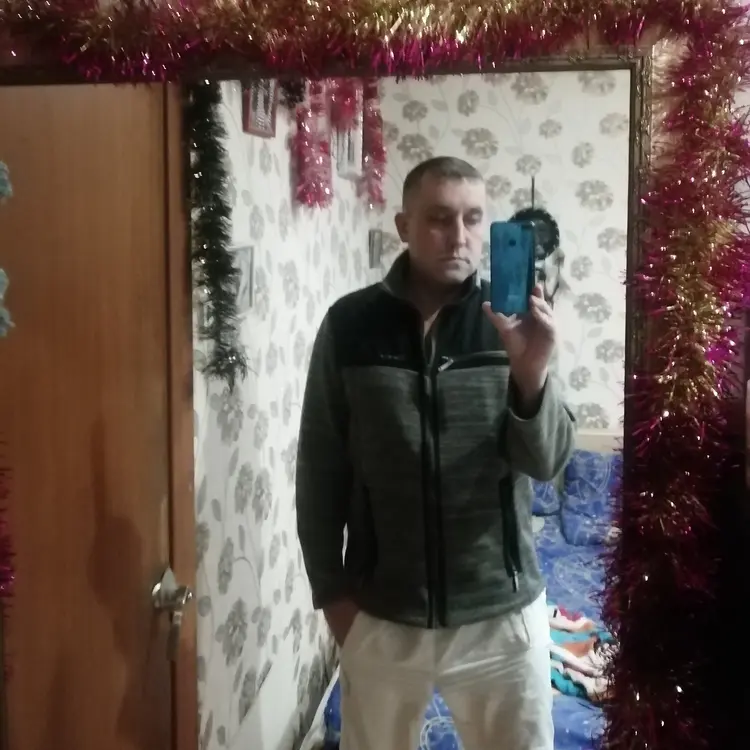 Влад из Челябинска, мне 39, познакомлюсь для приятного времяпровождения