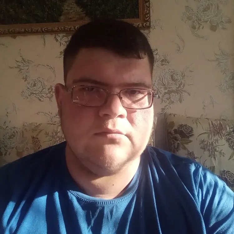 Я Николай, 23, из Ленинградской, ищу знакомство для регулярного секса