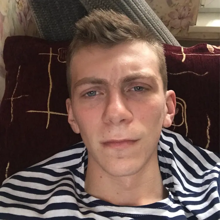 Я Константин, 23, знакомлюсь для секса на одну ночь в Омске