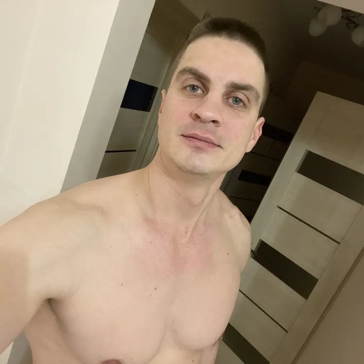 Я Петр, 41, из Санкт-Петербурга, ищу знакомство для секса на одну ночь
