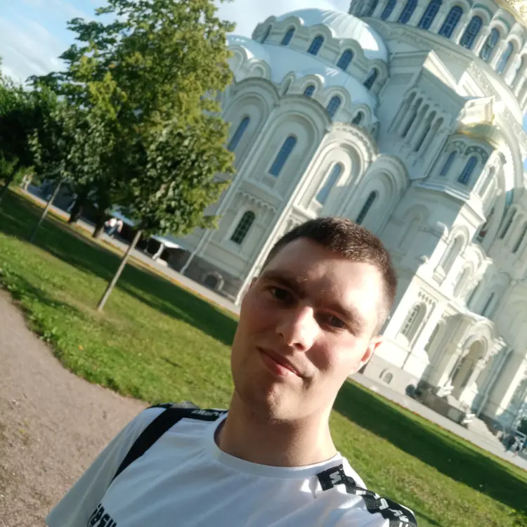 Я Александр, 28, из Соликамска, ищу знакомство для регулярного секса