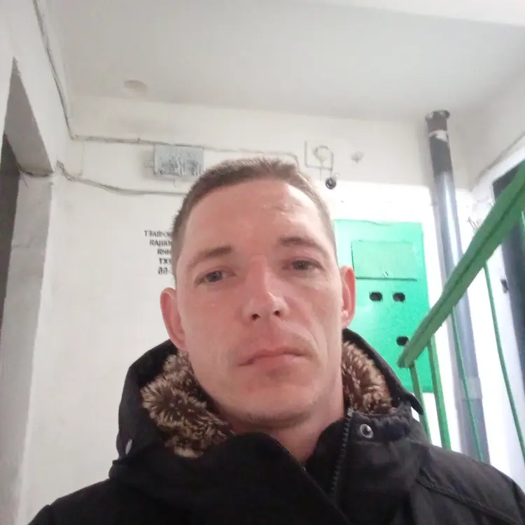 Я Сергей, 36, из Уссурийска, ищу знакомство для регулярного секса