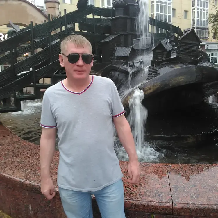 Nikolay из Омска, мне 45, познакомлюсь для общения
