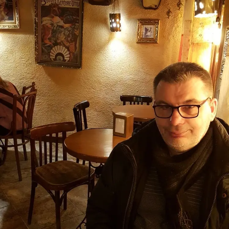 Я Andrii, 48, из Киева, ищу знакомство для регулярного секса