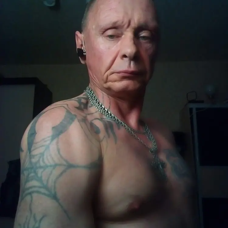Я Владимир, 51, из Ельни, ищу знакомство для регулярного секса