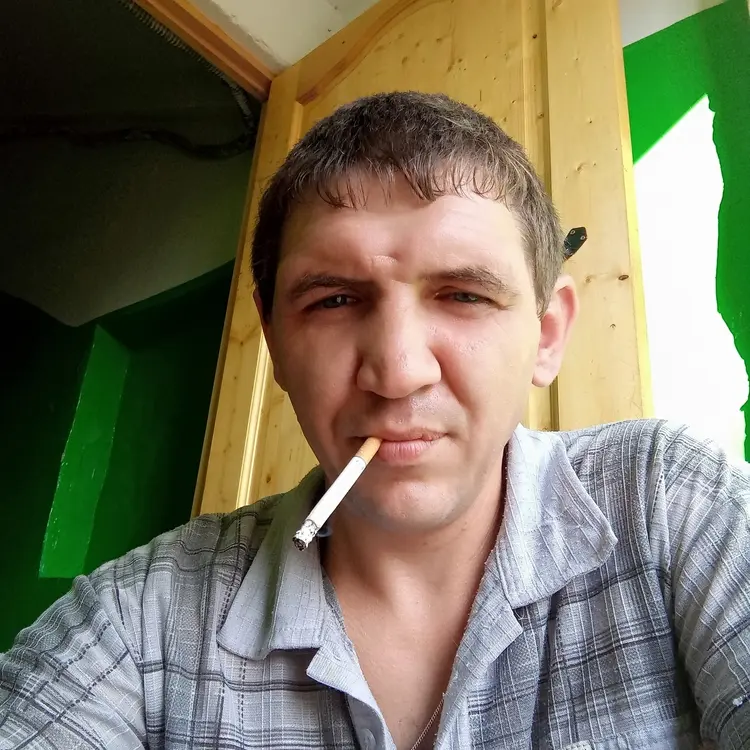 Я Алексей, 39, знакомлюсь для регулярного секса в Новокуйбышевске