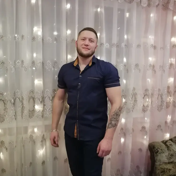 Я Вадим, 34, знакомлюсь для регулярного секса в Гродно