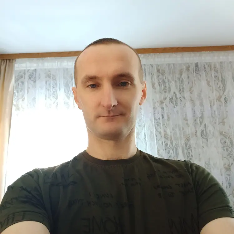 Oleksandr из Мены, мне 37, познакомлюсь для регулярного секса