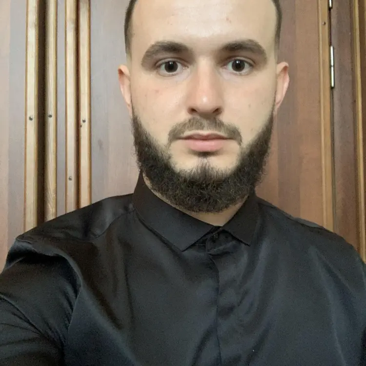 Я Андрей, 27, из Георгиевска, ищу знакомство для приятного времяпровождения