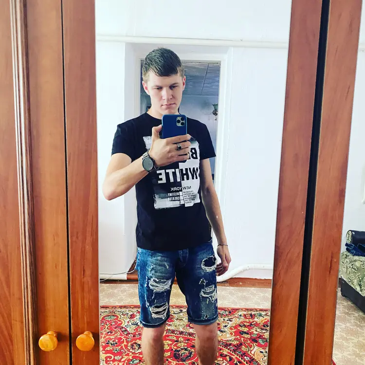 Я Артем Онищенко, 23, из Геническа, ищу знакомство для постоянных отношений