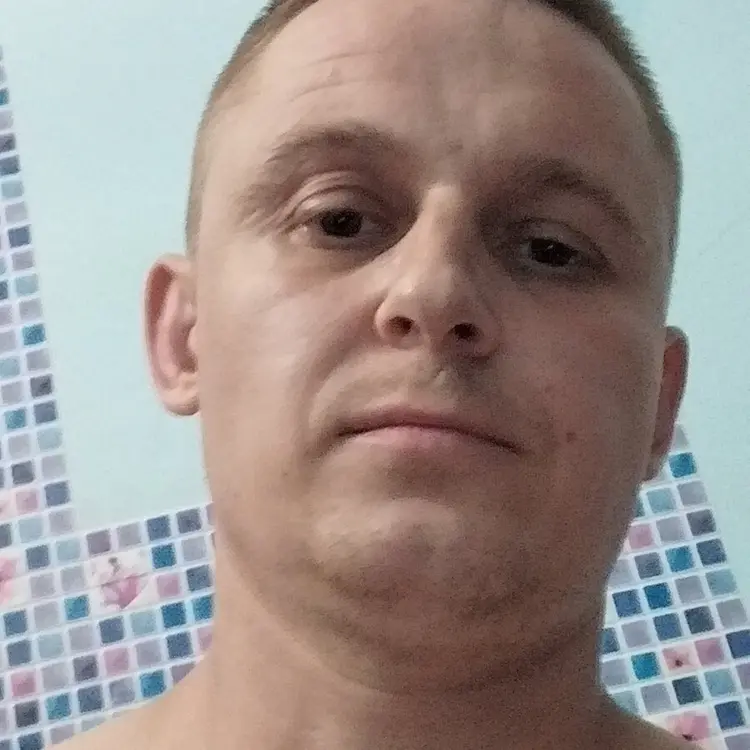 Я Алексей, 34, из Волхова, ищу знакомство для секса на одну ночь