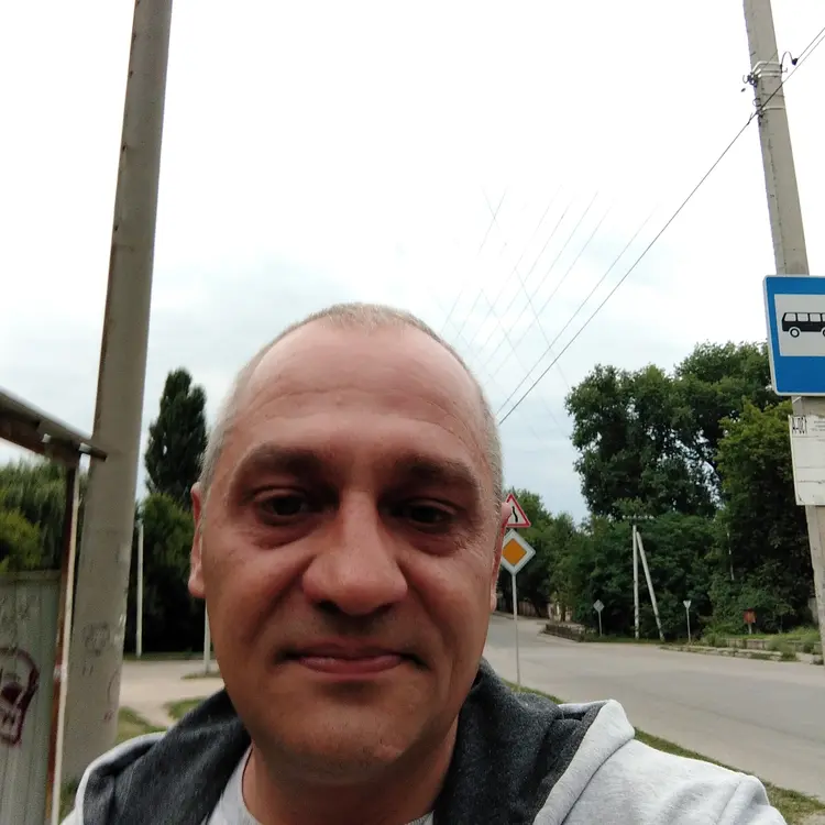 Я Виктор, 52, знакомлюсь для регулярного секса в Кропивницком