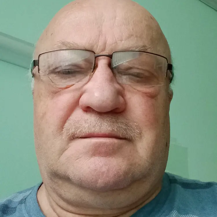 Я Алексей, 70, знакомлюсь для регулярного секса в Минске
